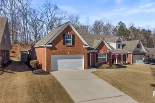 5589 Ashmoore Ct, Flowery Branch, GA 30542 - Photo 4
