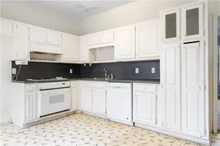 391 Pleasant Hill Rd NW, Conyers, GA 30012 - Photo 8