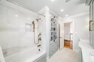 8915 Huntcliff Lake Ct, Sandy Springs, GA 30350 - Photo 44