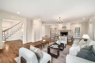 8915 Huntcliff Lake Ct, Sandy Springs, GA 30350 - Photo 12