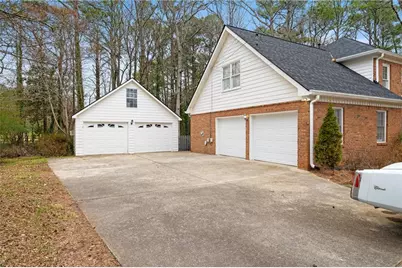 3033 Coach Lane, Marietta, GA 30062 - Photo 4