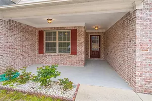 5660 Crest Hill Dr, Buford, GA 30518 - Photo 4