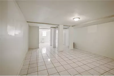 240 W Lake Drive NW, Atlanta, GA 30314 - Photo 24