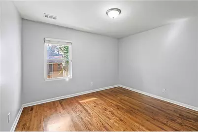 240 W Lake Drive NW, Atlanta, GA 30314 - Photo 20