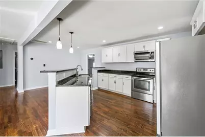 240 W Lake Drive NW, Atlanta, GA 30314 - Photo 8