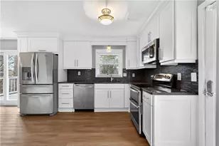 3105 Sumac Dr, Peachtree Corners, GA 30360 - Photo 10