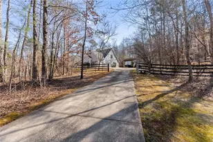 5710 Julian Rd, Gainesville, GA 30506 - Photo 6