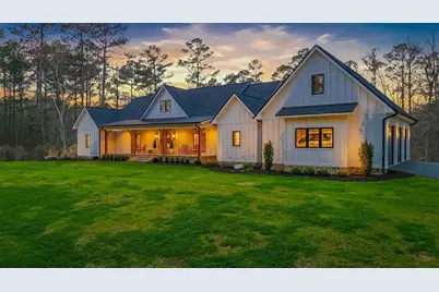 145 Moores Ferry Drive SW, Plainville, GA 30733 - Photo 2