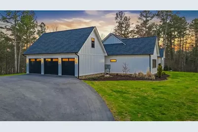 145 Moores Ferry Drive SW, Plainville, GA 30733 - Photo 4