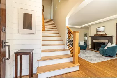 2653 Sharondale Circle NE, Atlanta, GA 30305 - Photo 6