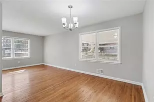 1489 Pine Dr, Atlanta, GA 30349 - Photo 6