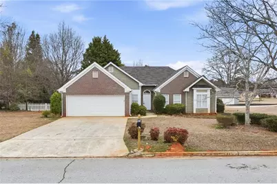 1613 Clairmont Lane SW, Conyers, GA 30094 - Photo 2