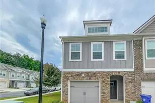 6423 Shalks Xing Dr, Lithonia, GA 30058 - Photo 2