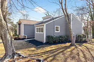 4933 Dana Dr NE, Kennesaw, GA 30144 - Photo 2