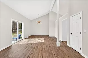 4933 Dana Dr NE, Kennesaw, GA 30144 - Photo 6