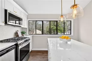 4933 Dana Dr NE, Kennesaw, GA 30144 - Photo 10