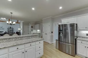 6100 Wild Timber Rd, Sugar Hill, GA 30518 - Photo 12