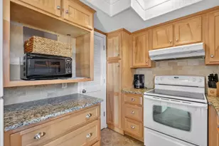 136 Peachtree Memorial Dr NW, Atlanta, GA 30309 - Photo 16