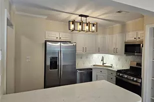 742 Olde Towne Ln, Marietta, GA 30068 - Photo 10