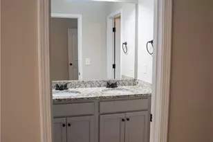 3006 Bayrose Cir, Atlanta, GA 30344 - Photo 10