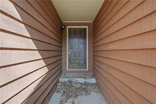 3396 Deshong Dr, Stone Mountain, GA 30087 - Photo 4