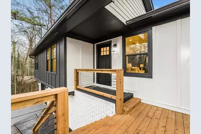 621 The General Avenue, Woodstock, GA 30189 - Photo 2