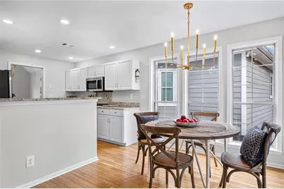 2841 Royal Bluff, Decatur, GA 30030 - Photo 8