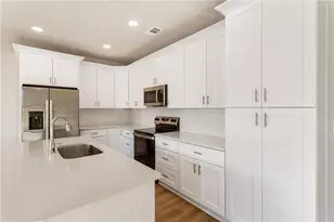 18 Wade St, Winder, GA 30680 - Photo 12