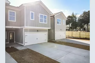 18 Wade Street, Winder, GA 30680 - Photo 2