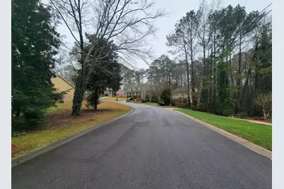 714 Wetherborn Place, Stone Mountain, GA 30083 - Photo 4