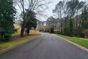 714 Wetherborn Pl, Stone Mountain, GA 30083 - Photo 4