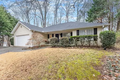 8450 Emerald Pointe Lane, Gainesville, GA 30506 - Photo 4