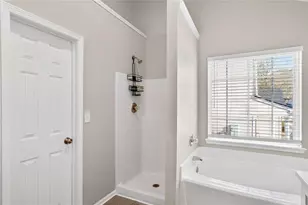 4406 Ravenwood Dr, Union City, GA 30291 - Photo 24