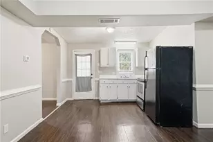 212 Chandler St, Calhoun, GA 30701 - Photo 2