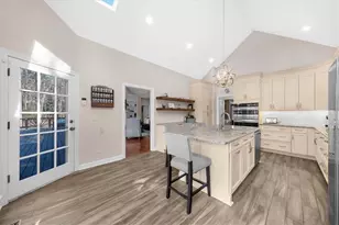 2825 Lakewind Ct, Alpharetta, GA 30005 - Photo 14