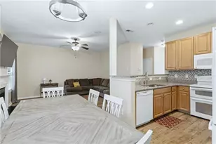 2100 Waterleaf Dr, Buford, GA 30519 - Photo 10