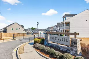 1098 Caruso Dr, Buford, GA 30518 - Photo 4