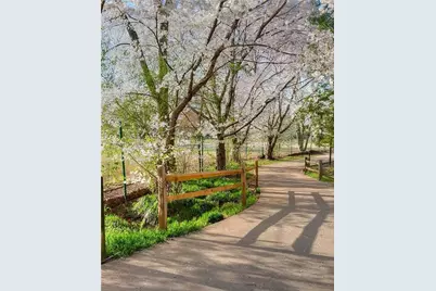 4670 Dudley Lane, Atlanta, GA 30327 - Photo 12