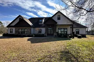 107 Dawn Dr SE, Calhoun, GA 30701 - Photo 1