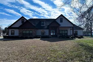 107 Dawn Dr SE, Calhoun, GA 30701 - Photo 2