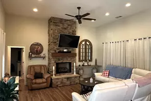 107 Dawn Dr SE, Calhoun, GA 30701 - Photo 6