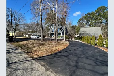 4060 Merritt Drive, Cumming, GA 30041 - Photo 96