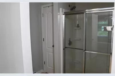 2476 Suwanee Pointe Drive, Lawrenceville, GA 30043 - Photo 10