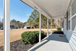 486 Glen Terrace Rd, Auburn, GA 30011 - Photo 6