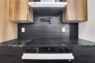 2375 Browns Mill Rd SE, Atlanta, GA 30315 - Photo 12