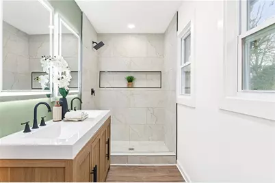 2749 Lincoln Court NW, Atlanta, GA 30318 - Photo 10