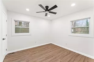 2749 Lincoln Ct NW, Atlanta, GA 30318 - Photo 12