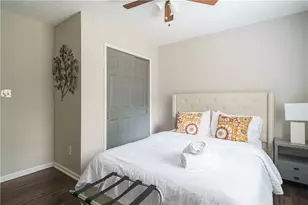 942 Cadencia Way SW, Lilburn, GA 30047 - Photo 14
