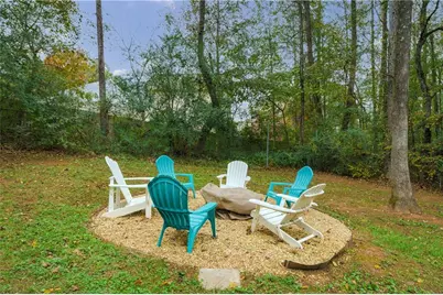 942 Cadencia Way SW, Lilburn, GA 30047 - Photo 10