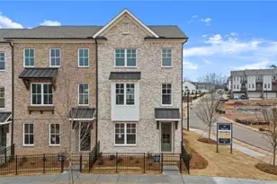 4563 Deanston Ct, Peachtree Corners, GA 30092 - Photo 2